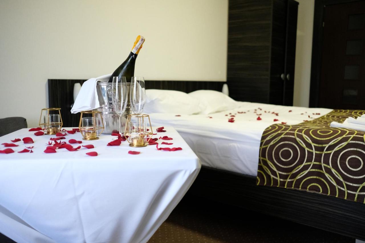 Hotel Sulbin Гарволин Экстерьер фото
